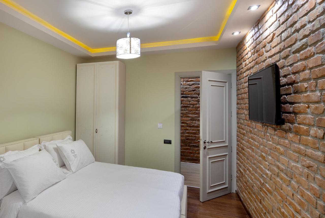 Casta Diva Hotel Korce Exterior foto